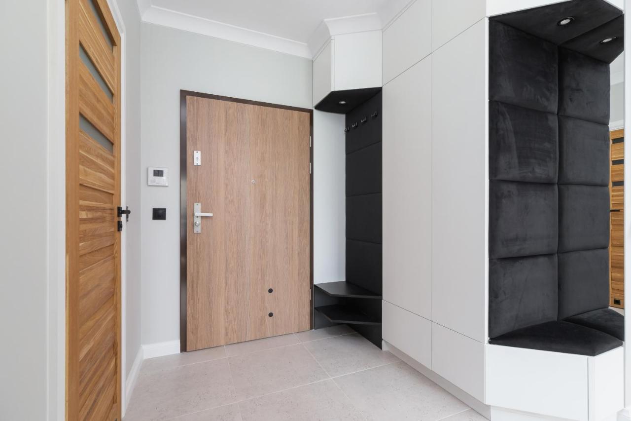 Lema Apartment Near Tauron Arena By Renters Prestige Krakow Ngoại thất bức ảnh